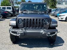 2023 Jeep Gladiator - Photo 8