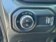 2023 Jeep Gladiator - Photo 11