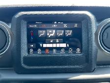 2023 Jeep Gladiator - Photo 23