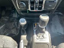 2023 Jeep Gladiator - Photo 26