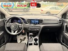 2020 Kia Sportage LX | ONE OWNER | CARPLAY | FINANCE - Photo 17