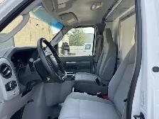 Ford E-series Base 2025 - Photo 9