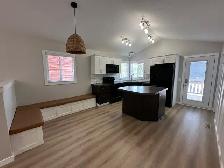 Spacious Pet Friendly 4 Bed Full House in Timberstone Park! - Photo 3