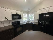 Spacious Pet Friendly 4 Bed Full House in Timberstone Park! - Photo 4