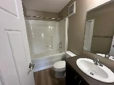 Spacious Pet Friendly 4 Bed Full House in Timberstone Park! - Photo 7