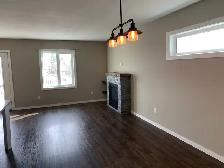 LIKE NEW 3 BEDROOM WITH HEATED GARAGE IN SYLVAN LAKE - Photo 3