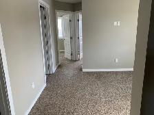 LIKE NEW 3 BEDROOM WITH HEATED GARAGE IN SYLVAN LAKE - Photo 4