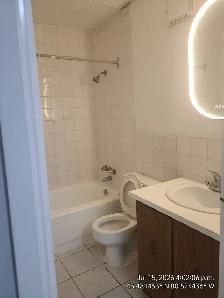 SPACIOUS ONE BEDROOM WITH BALCONY-WATERLOO ON - Photo 9
