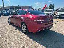 2018 Kia Optima LX - Photo 5