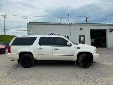 2007 Cadillac Escalade ESV Luxury - Photo 2