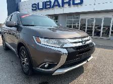 2017 Mitsubishi Outlander ES 4X4, Winters, Certified - Photo 2