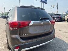 2017 Mitsubishi Outlander ES 4X4, Winters, Certified - Photo 8