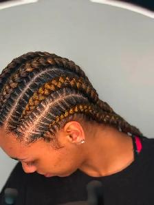 We are hiring! Braider,Loctician, salon assistant - Photo 10