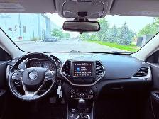 2015 Jeep Cherokee Latitude 4dr SUV 4WD (2.4L 4cyl 9A) - Photo 11