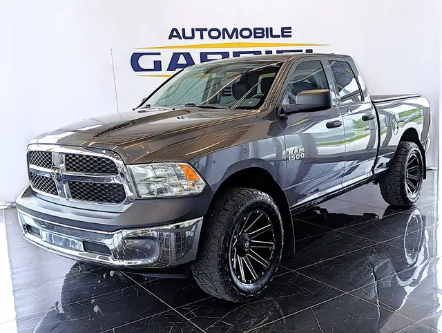 2016 RAM 1500 Extented Cab Medium
