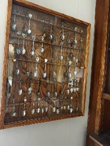 Sovenior spoon collection & case