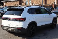 2025 Volkswagen Taos Comfortline Black Edition 4MOTION - Photo 2