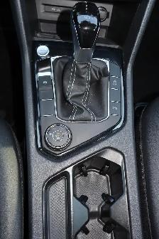 2025 Volkswagen Taos Comfortline Black Edition 4MOTION - Photo 8