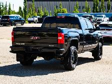 2014 GMC Sierra 1500 Denali 6.2L | Heated & Cooled Seats - Photo 13