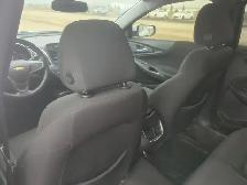 2018 Chevrolet Malibu - Photo 14