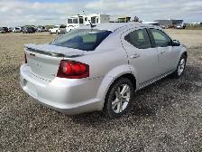 2011 Dodge Avenger - Photo 4