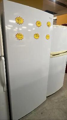 Frigidaire New Upright Freezer 22 ft.³ New price $1.299