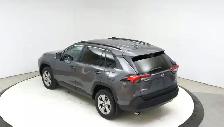 2023 Toyota RAV4 XLE - Photo 11