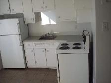 Lasalle Grand 3 ½ disponible pour août.