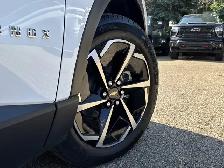 2026 Chevrolet Equinox EV LT - Photo 5