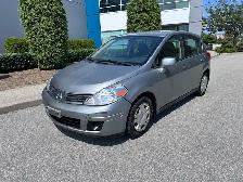 2010 Nissan Versa 5dr HB I4 Auto 1.8 S - Photo 2