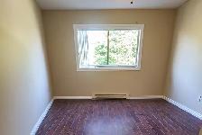 Buckingham Manor - Bachelor available at 967 Collinson Street, V - Photo 7