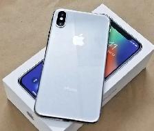 Apple iPhone X & iPhone SE 2 – Open Box