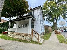Comfortable & Cozy 2 Bedroom Semi-Detached Home