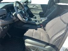 2026 Ford Explorer Tremor - Photo 14