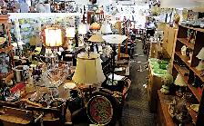 SAUBLE BEACH ANTIQUES & 21st CENTURY COLLECTABLES - Photo 2