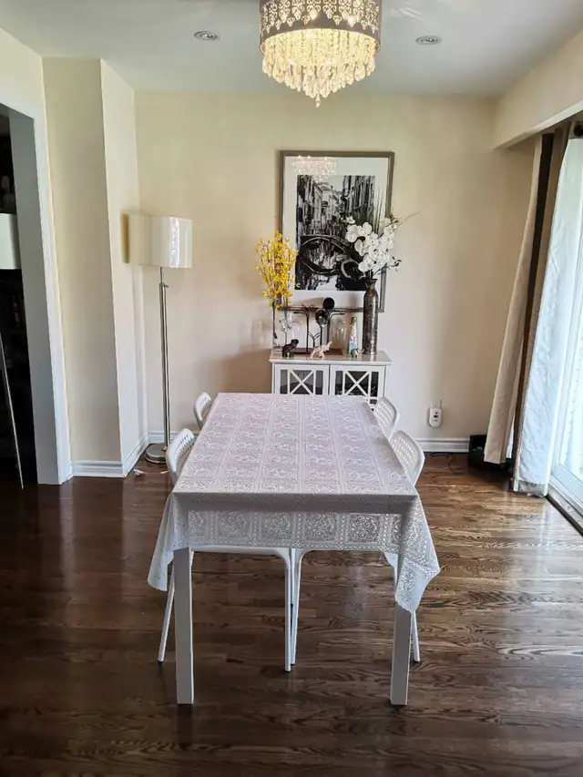 Single bedroom near York University in NY rent to Female only