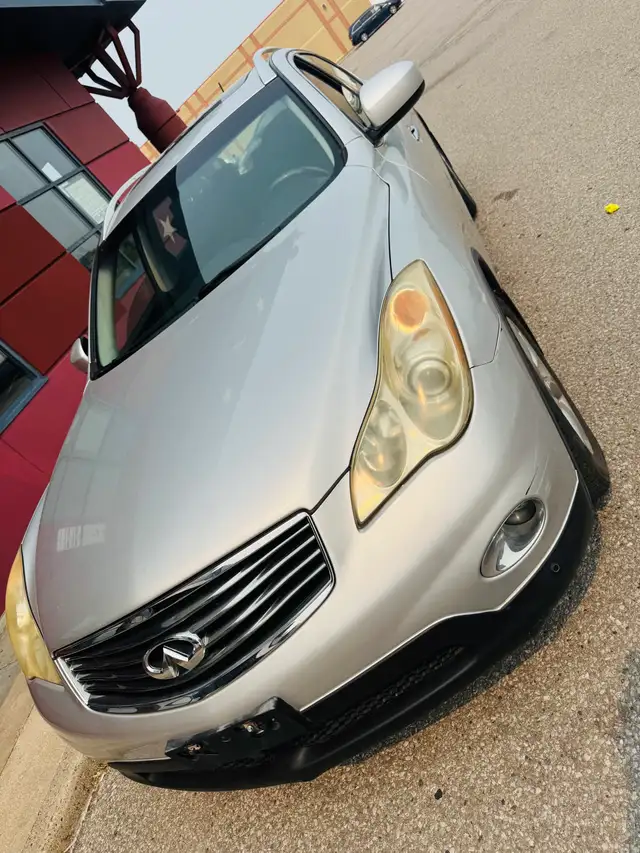 2008 Infiniti Ex35 ( VERY LOW KM )
