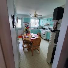 4 1/2 à louer 1er août avec stationnement à Montréal (P-A-T) - Photo 2