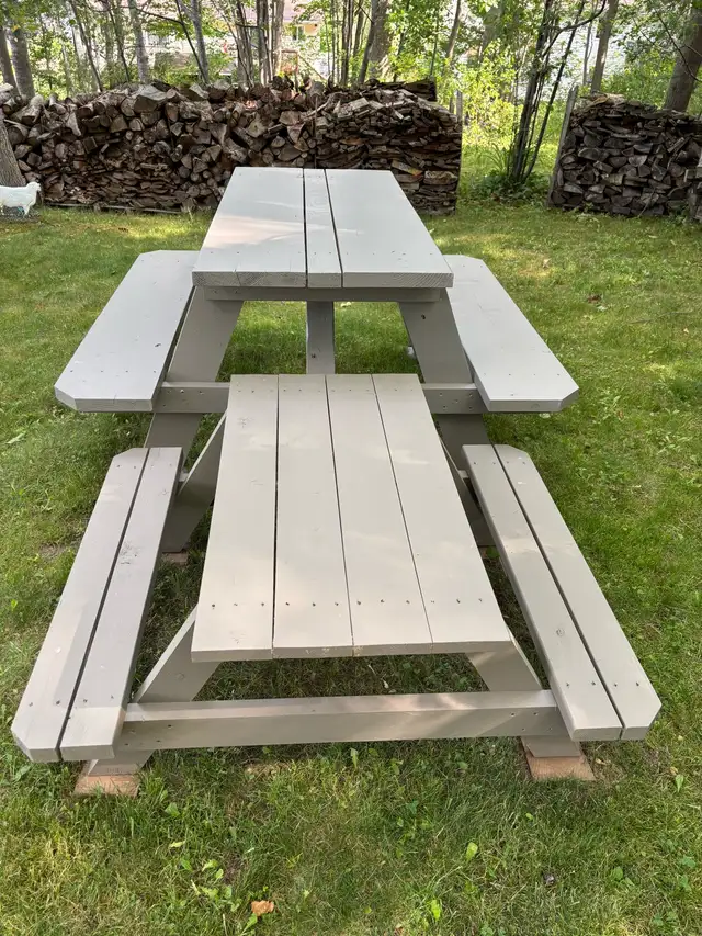 PICNIC TABLES FOR SALE
