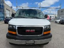 2018 GMC Savana - Photo 3