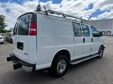 2018 GMC Savana - Photo 6