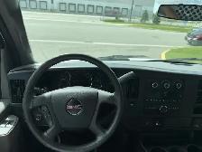 2018 GMC Savana - Photo 16