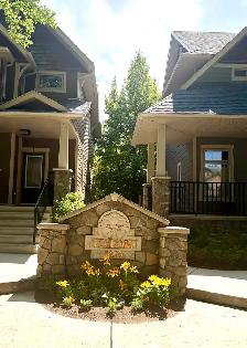 Beautiful Nutana townhouse for sale - Photo 2