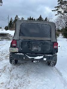 2012 jeep wrangler Sahara four-door - Photo 5