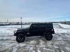 2012 jeep wrangler Sahara four-door - Photo 7