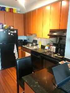$800. Bedroom/bathroom in luxury condo near Finch subway! - Photo 3