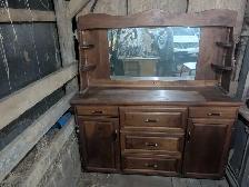 buffet/ hutch - Photo 2