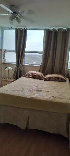 Rent room close to SquareOne Mississauga available now - Photo 6