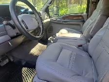 RARE FIND 2000 Ford Excursion Limited - Photo 4
