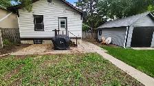 1 Bed & Den Buena Vista Full House for Rent